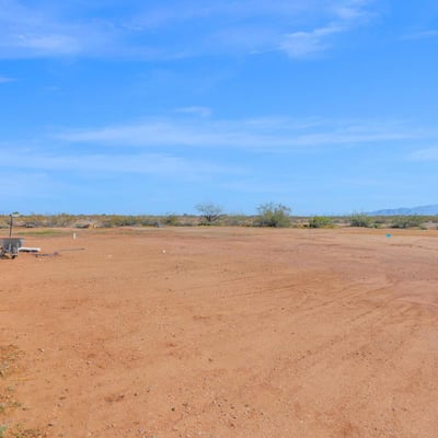 Wide-open desert views and expansive acreage create an impressive sense of space and privacy. This large homesite offers flexibility for future outdoor projects and recreational opportunities.