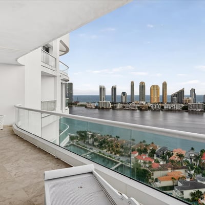 7000 Island Blvd PH-02, Aventura, FL