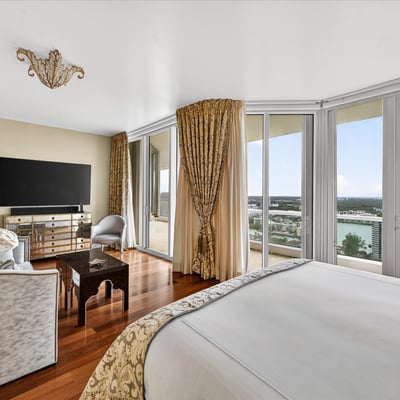 7000 Island Blvd PH-02, Aventura, FL