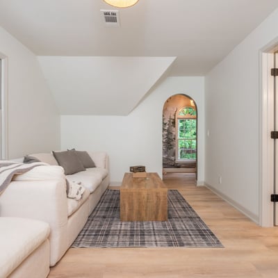 9460 Mistwater Close, Roswell, GA