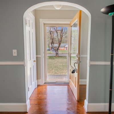 2667 White Chapel Road, Lively, VA