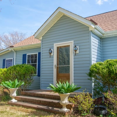 2667 White Chapel Road, Lively, VA