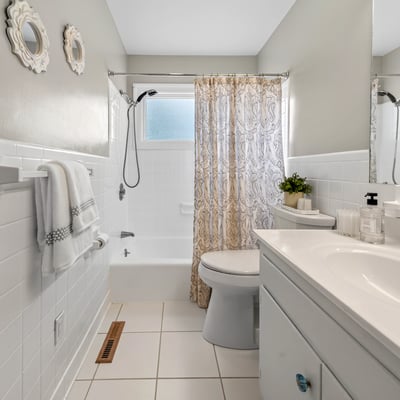 42 Venable Dr, Kilmarnock, VA