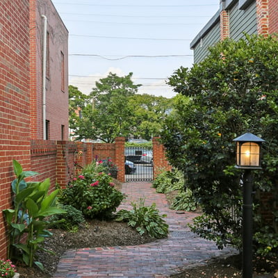 109 King Henry Ct, Alexandria, VA