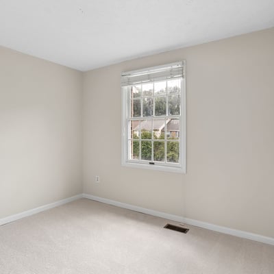6033 Hydrangea Dr, Alexandria, VA