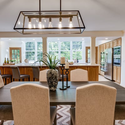9025 NW Ash St., Portland, OR