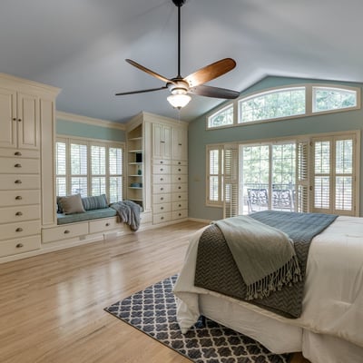 9025 NW Ash St., Portland, OR