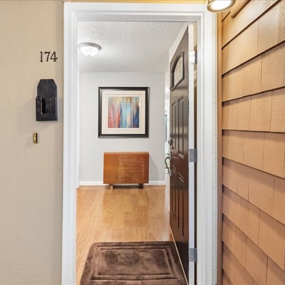 174 Oswego Summit, Lake Oswego, OR