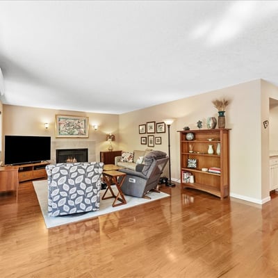 174 Oswego Summit, Lake Oswego, OR