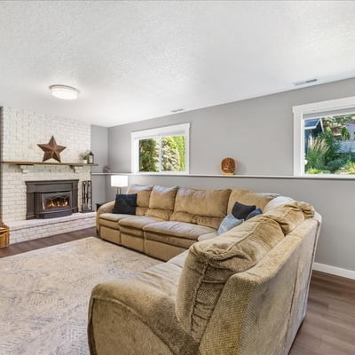 6990 SW Heath Pl, Beaverton, OR
