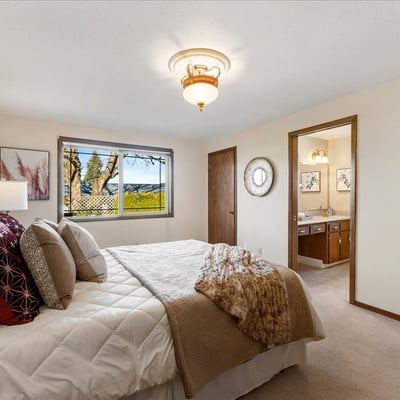 13011 NE Stanton St, Portland, OR