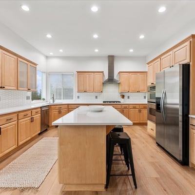 15605 SW Snowy Owl Ln, Beaverton, OR