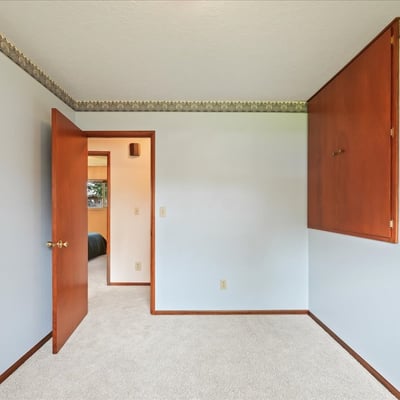 14650 NE Russell Court, Portland, OR