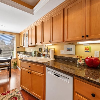 15930 SW Greens Way, Portland, OR