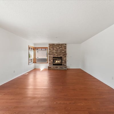 12402 Cominger Dr, Oregon City, OR