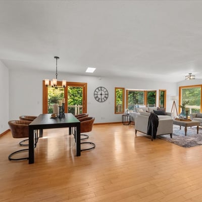 9150 SW Salmon St, Portland, OR