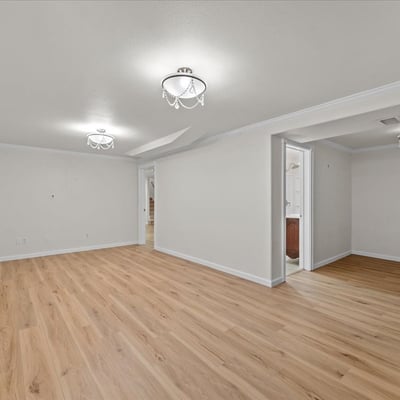 9150 SW Salmon St, Portland, OR