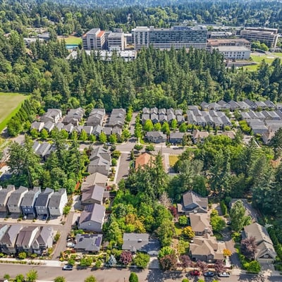 9150 SW Salmon St, Portland, OR