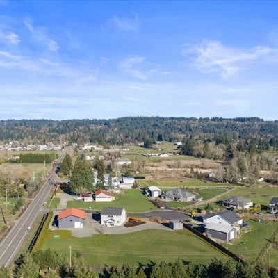 13920 S Lucia Lane, Mulino, OR