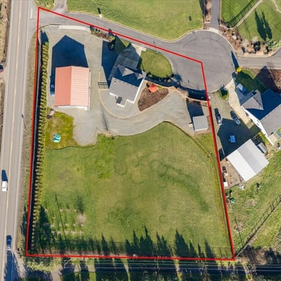 13920 S Lucia Lane, Mulino, OR