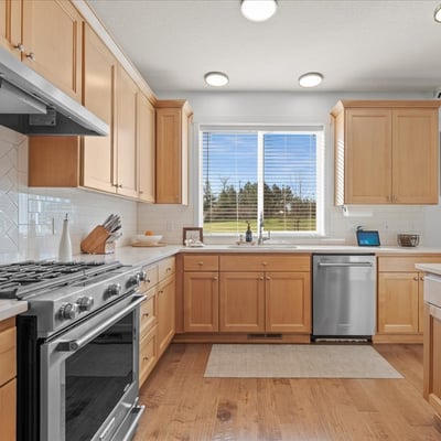 13920 S Lucia Lane, Mulino, OR