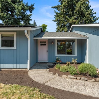 12025 SW Springwood Dr, Tigard, OR