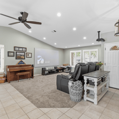 28362 Contessa Ave, Saugus, CA