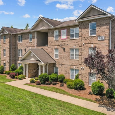 The Phoenix Apartments of Elon, Elon, NC