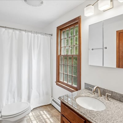 4 Lawson Farm Road, Londonderry, NH