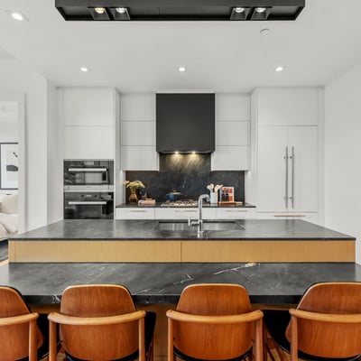 1 strathgowan avenue, Suite 710, Toronto, ON