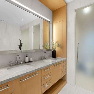 1 strathgowan avenue, Suite 710, Toronto, ON