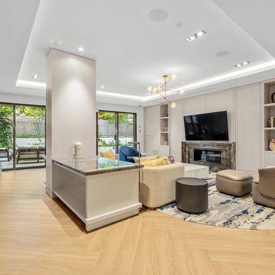 1 strathgowan avenue, Suite 710, Toronto, ON