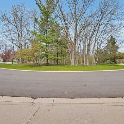 7151 Steeplechase Way, 41, Lansing, MI