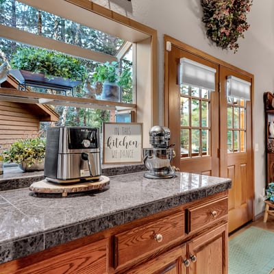 17325 Nicklaus Court, Weed, CA