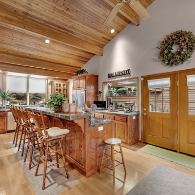 17325 Nicklaus Court, Weed, CA