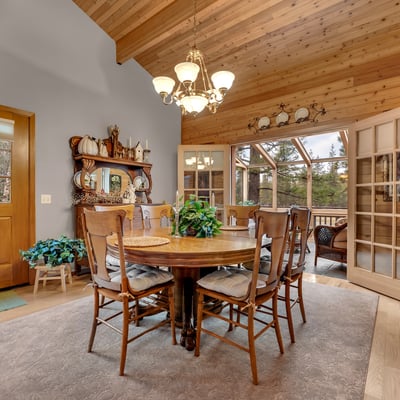 17325 Nicklaus Court, Weed, CA