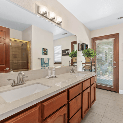 2364 La Madre Court, Redding, CA