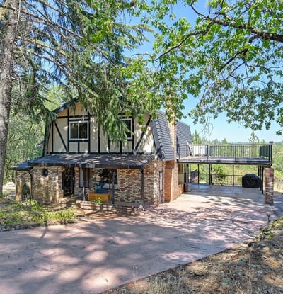 370 Bon Vue Dr, Applegate, CA
