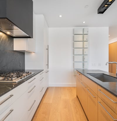 1 Strathgowan Ave suite 710, Toronto, ON