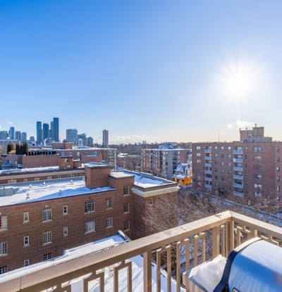 1 Strathgowan Ave suite 710, Toronto, ON