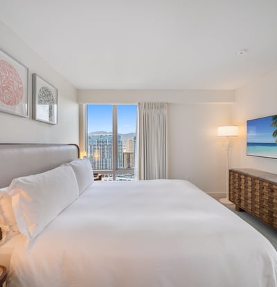 223 Saratoga Rd #3302, Honolulu, HI