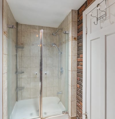 54 Wellington St, Lindsay, ON