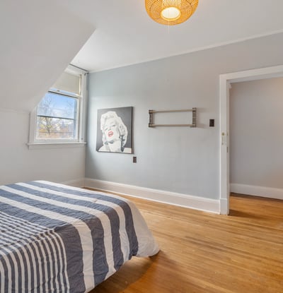 54 Wellington St, Lindsay, ON