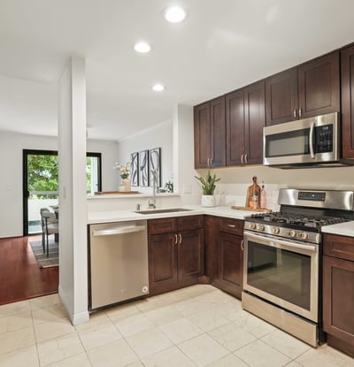 21620 Burbank Blvd., 22, Woodland Hills, CA