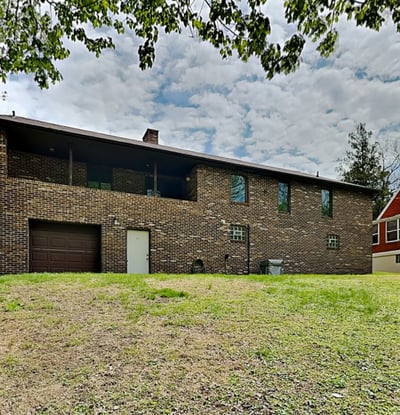 969 Beverly Avenue, Ambridge, PA