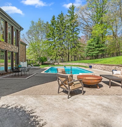 609 Lincoln Road, Bradford Woods, PA