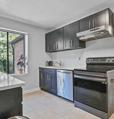 9700 Kingsbridge Drive, 202, Fairfax, VA