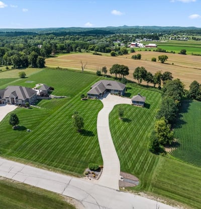 2177 Elsies Dr, Richfield, WI