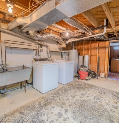 2667 White Chapel Road, Lively, VA