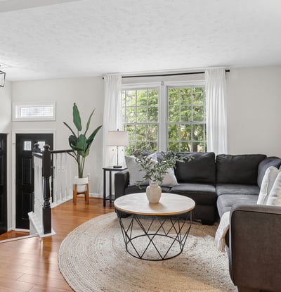 6033 Hydrangea Dr, Alexandria, VA